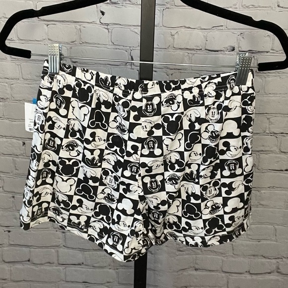 NWT Disney Mickey Mouse Printed Lounge Shorts Size Small - Picture 2 of 4